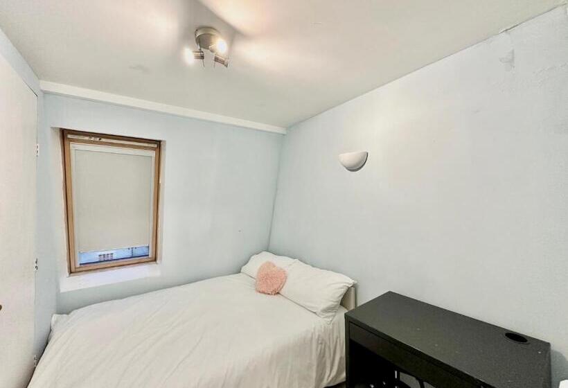 Kings Cross Guest House