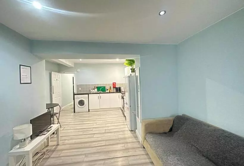 Kings Cross Guest House
