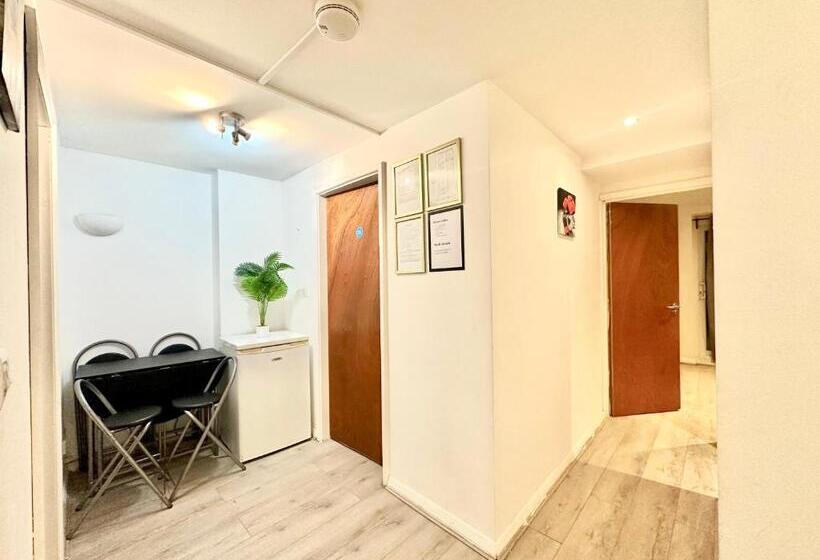 Kings Cross Guest House