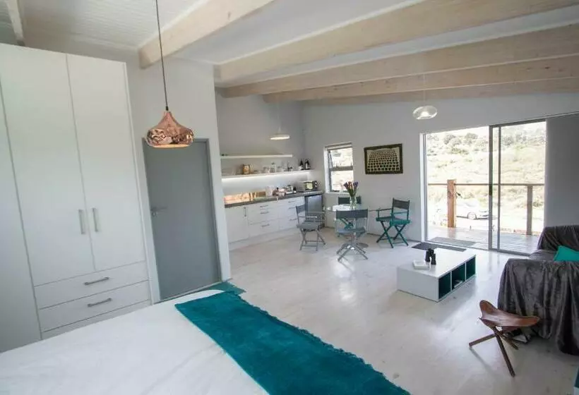 Selkie   Two Restful Studio Apartments Near Noordhoek Beach & Restaurants
