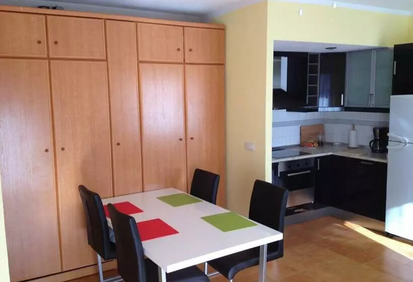 Apartment With Side Seaview 60 Meters From Sea