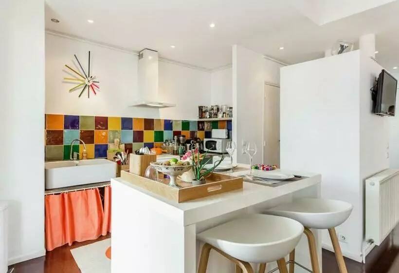 Flat Seventies And Terrace Welkeys