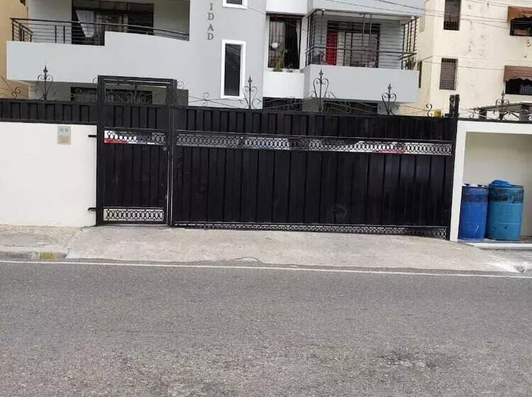 Apartamento Hotel La Española