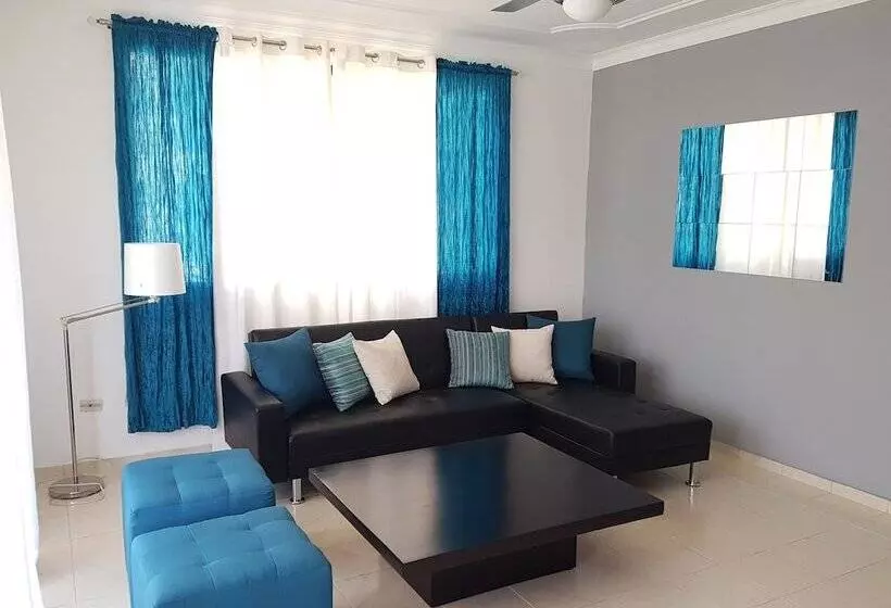 Apartamento Hotel La Española