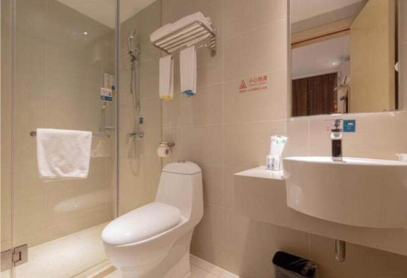 בית מלון כפרי City Comfort Inn Liuzhou Wuxing Walking Street