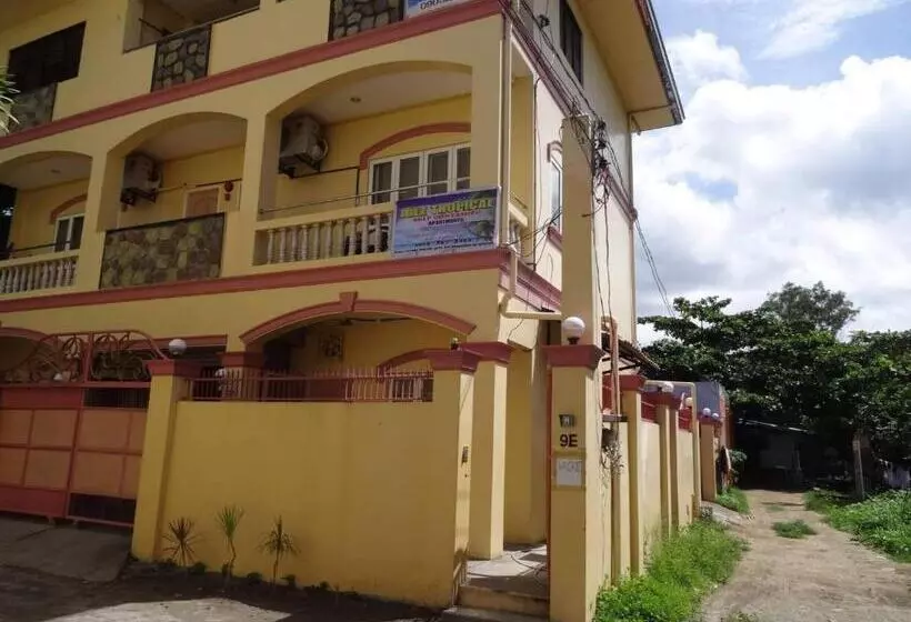 Julz Tropical Apartments