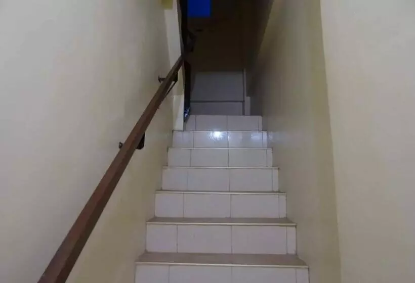 Julz Tropical Apartments