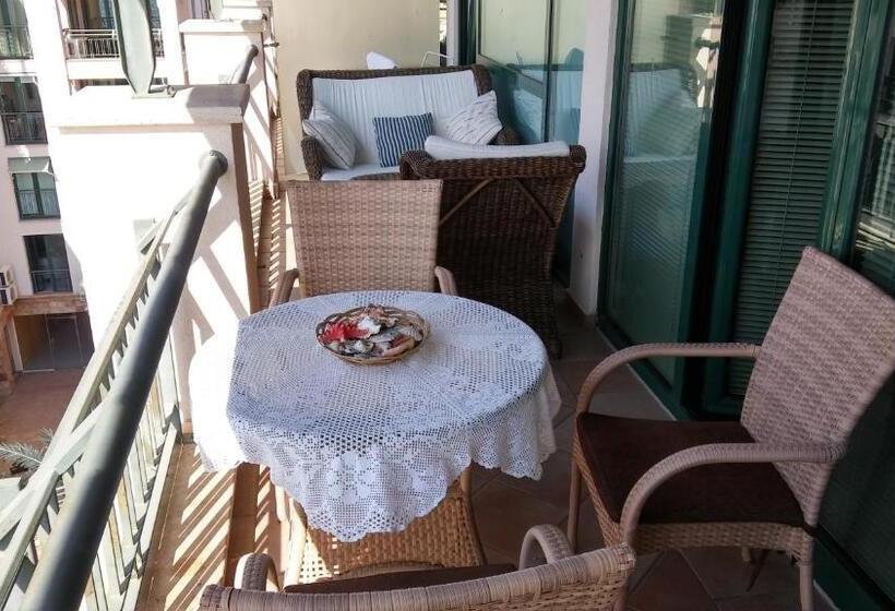 Marina City Panoramic Sea View Apartment