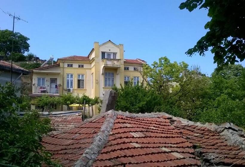 Marina City Panoramic Sea View Apartment