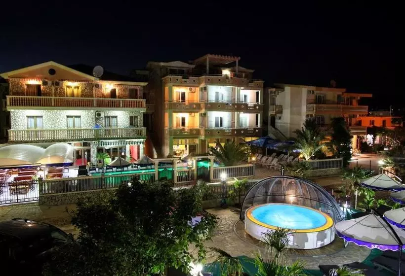 Aparthotel Villa Primafila