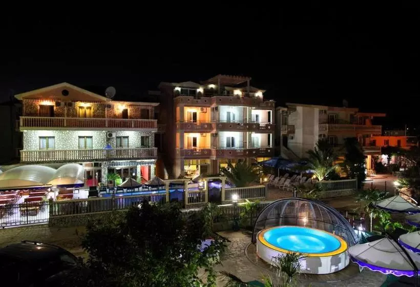 Aparthotel Villa Primafila