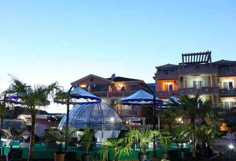 Aparthotel Villa Primafila