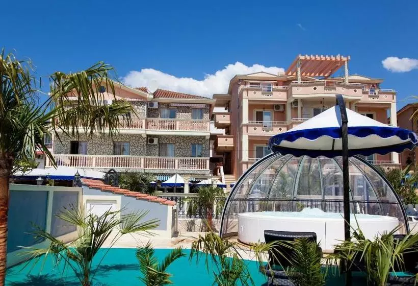 Aparthotel Villa Primafila