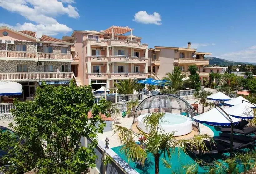 Aparthotel Villa Primafila