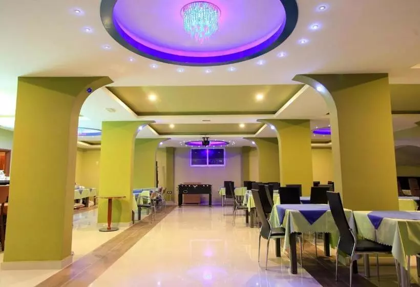 Aparthotel Villa Primafila