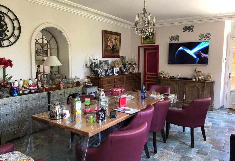 Otel Aggarthi Bed And Breakfast