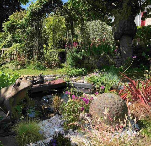 Otel Aggarthi Bed And Breakfast