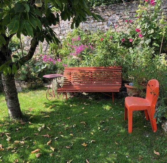 Otel Aggarthi Bed And Breakfast