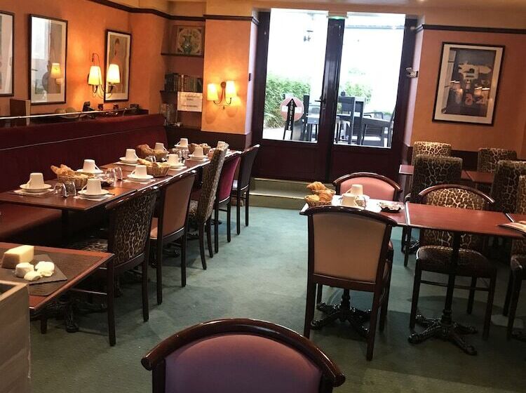 בית מלון כפרי Au Relais Nivernais