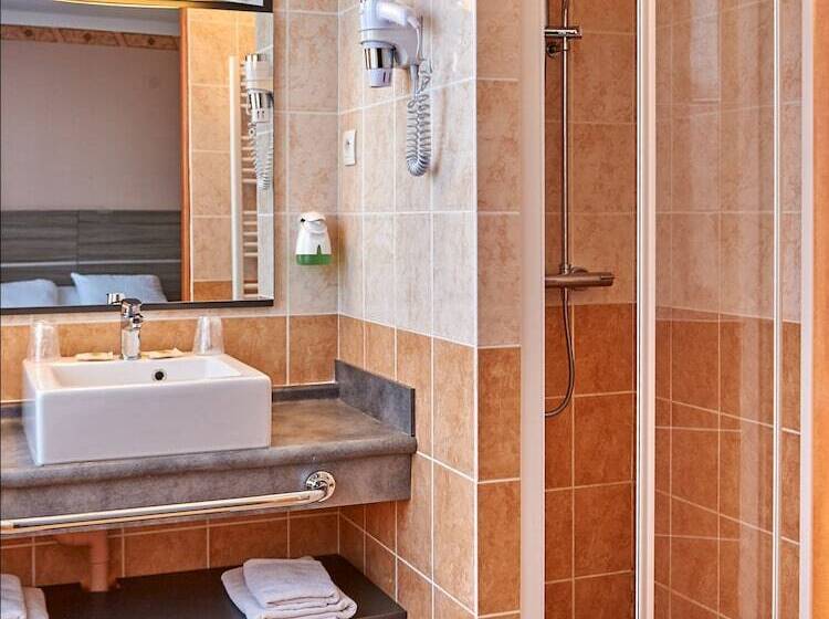 בית מלון כפרי Au Relais Nivernais