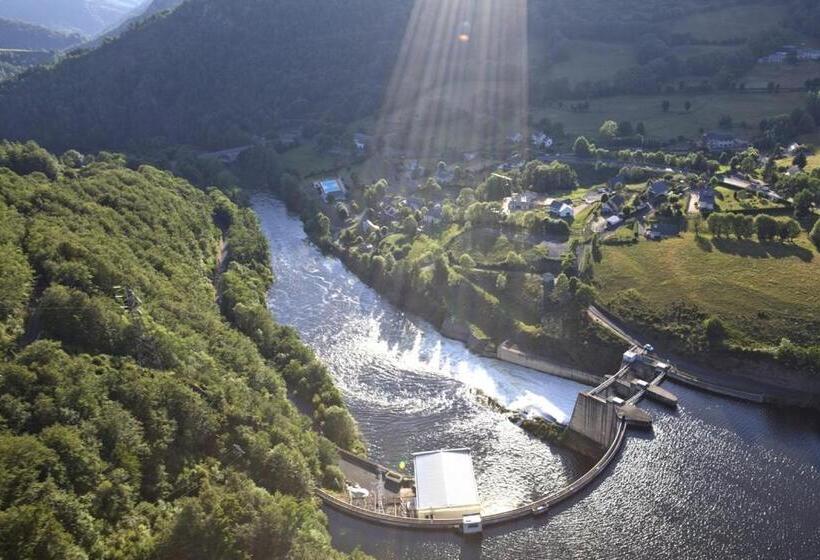 호텔 Auberge Du Pont De Lanau