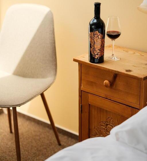 호텔 Diófa Panzió