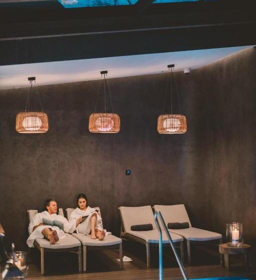 هتل Frost Boutique