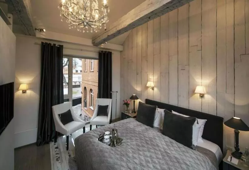 هتل Frost Boutique