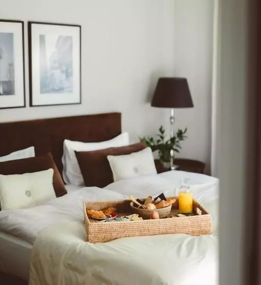 هتل Frost Boutique