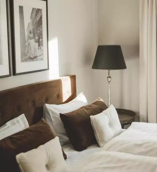 هتل Frost Boutique