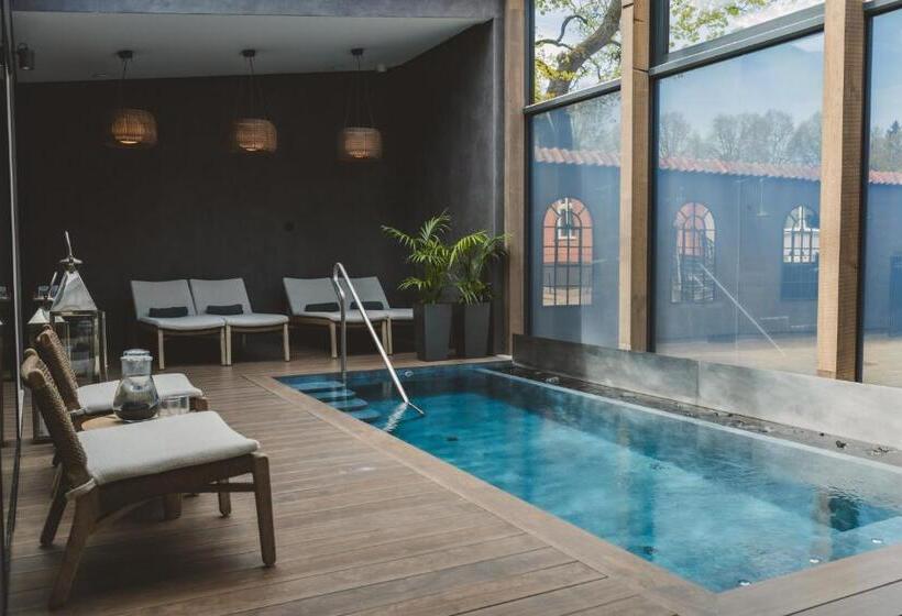 هتل Frost Boutique