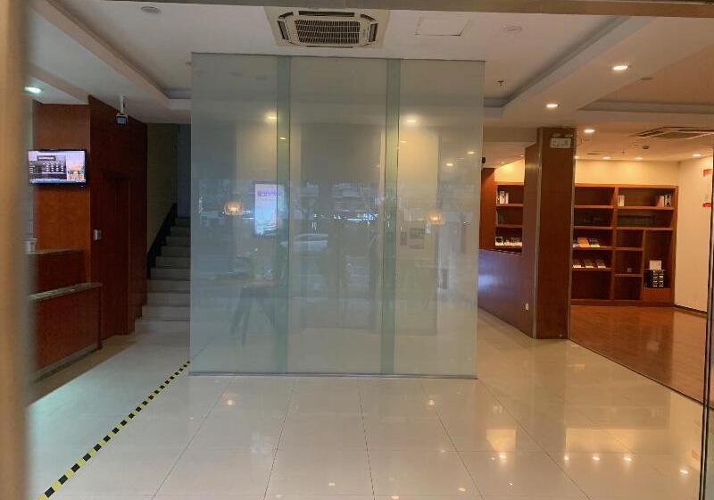 Hanting Hotel Shanghai Zhenping Road Railway Station