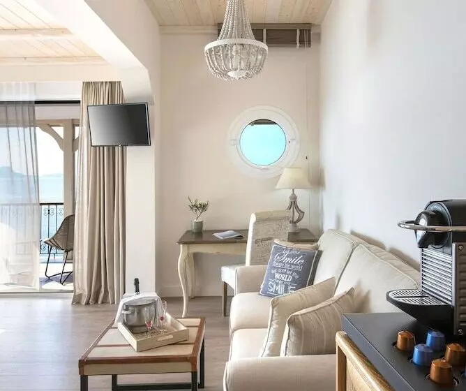 호텔 Karalis Beach