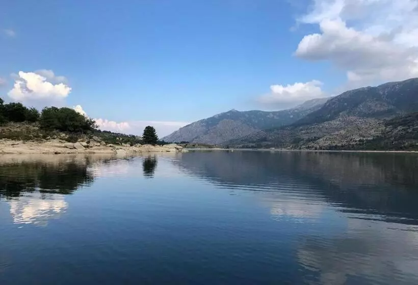 Отель Acquaviva