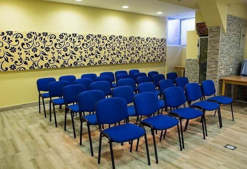 Отель Millennium