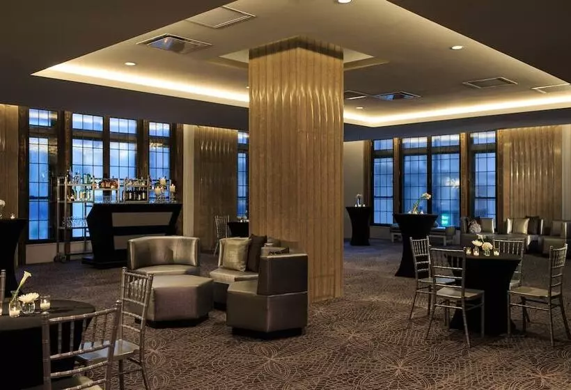 فندق Renaissance Cincinnati Downtown