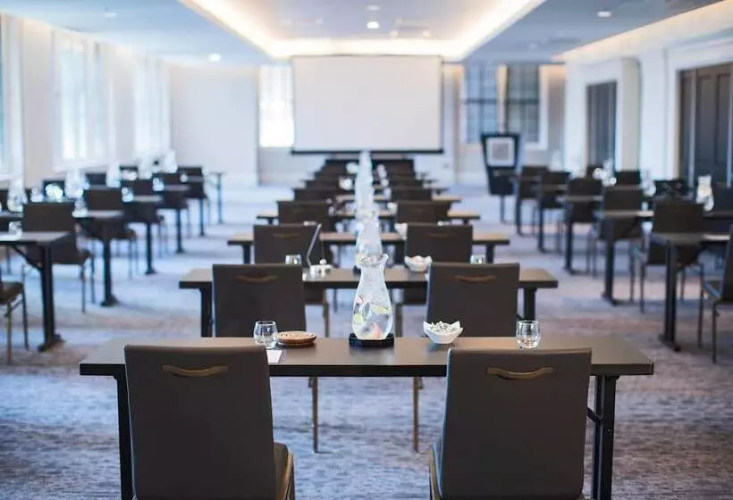 فندق Renaissance Cincinnati Downtown