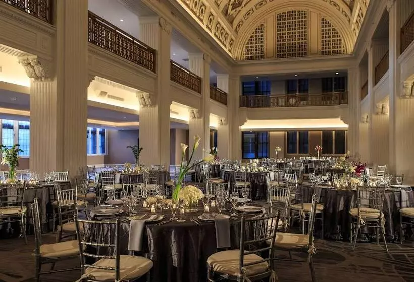 فندق Renaissance Cincinnati Downtown