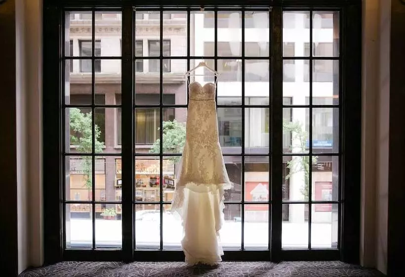 فندق Renaissance Cincinnati Downtown