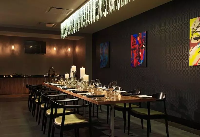 فندق Renaissance Cincinnati Downtown