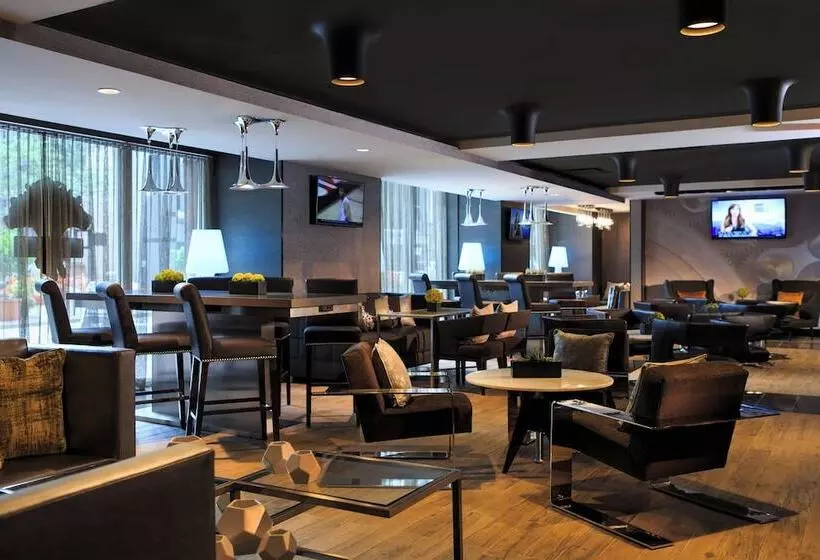 فندق Renaissance Cincinnati Downtown