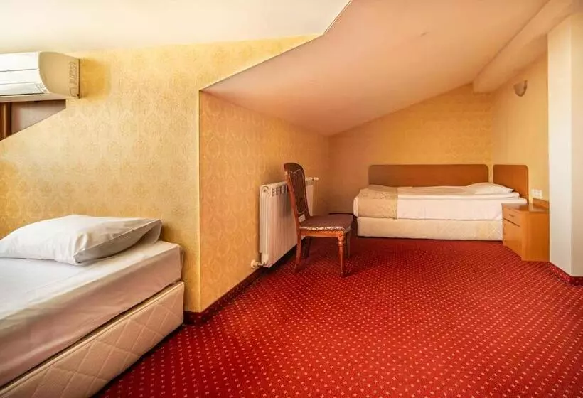 هتل Sevastokrator Relax & Congress