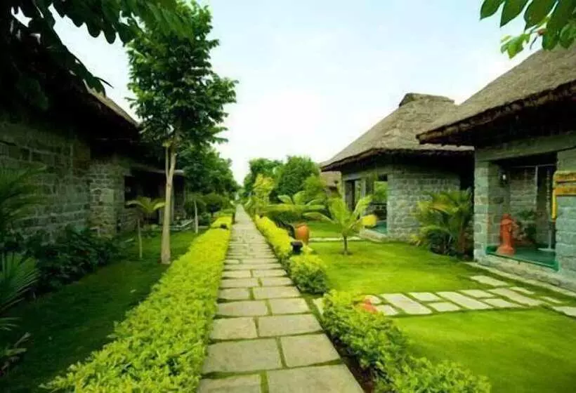 Отель Sparsa Resort Thiruvanamalai