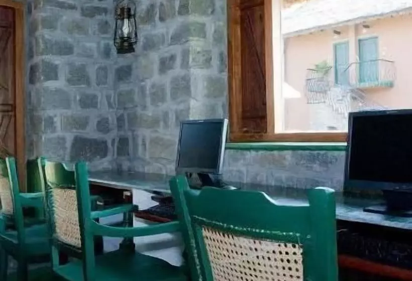 Отель Sparsa Resort Thiruvanamalai