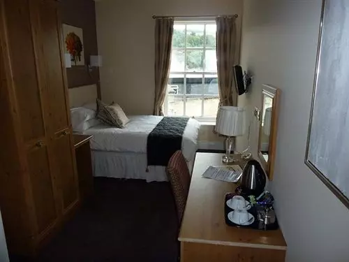 酒店 The Queens , Q Bar & Bistro