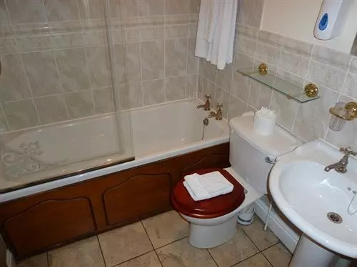 酒店 The Queens , Q Bar & Bistro