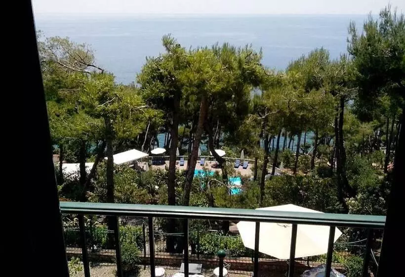 هتل Villa Delle Meraviglie