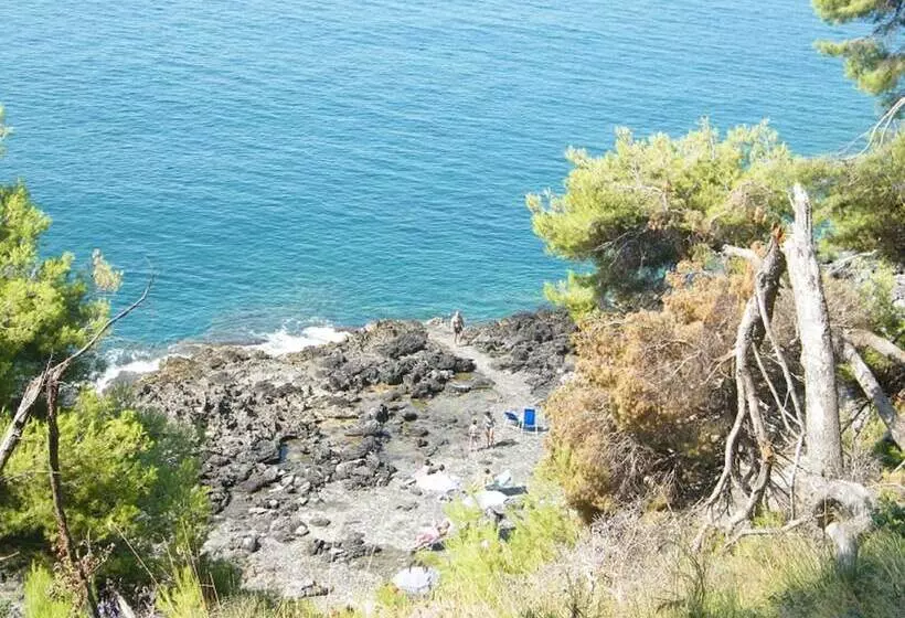 هتل Villa Delle Meraviglie