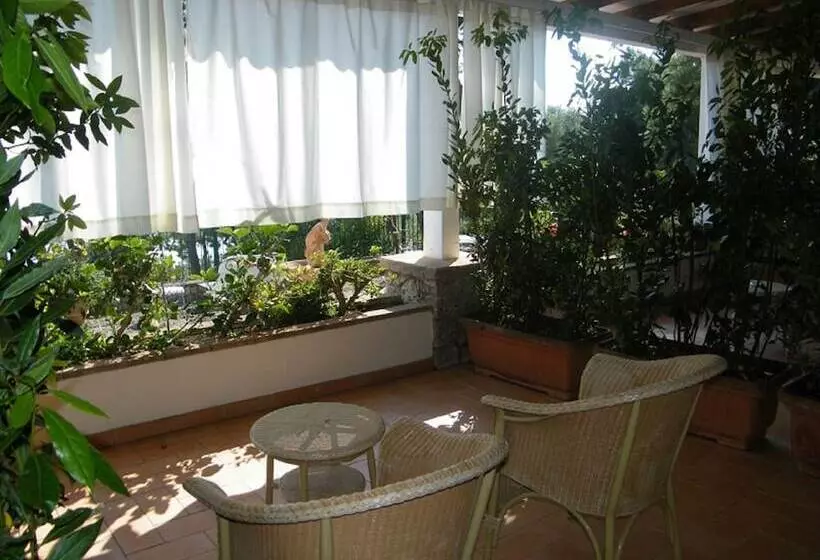 هتل Villa Delle Meraviglie