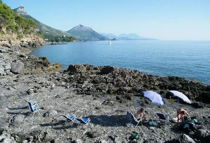 هتل Villa Delle Meraviglie